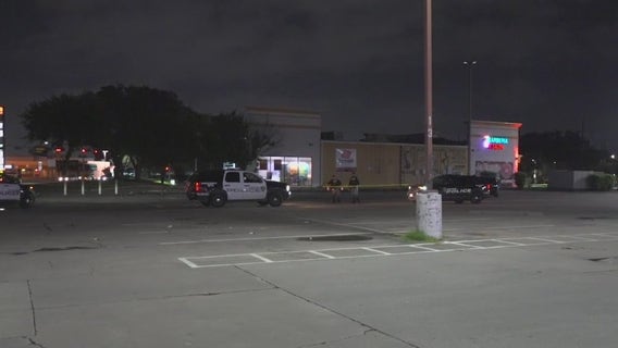 Suspect arrested for deadly shooting in west Houston parking lot, police say