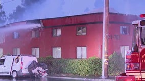 3-alarm fire destroys large Berkeley warehouse