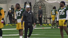 Packers prep for Rams in Los Angeles