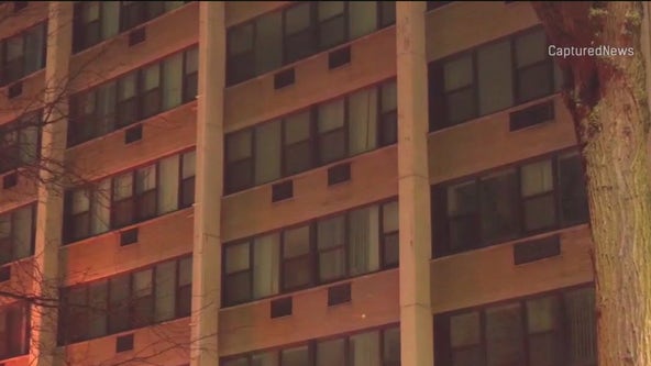 Chicago high-rise loses power as snow, frigid temps hit city