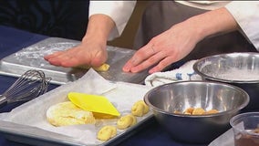 Chicago's Tutore Italian Cooking School teaches how to make holiday treats