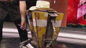 Backstage w/ Claptrap from Borderlands