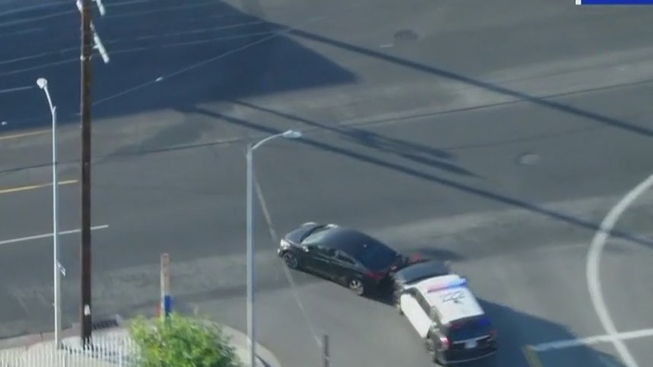 Police chase from South Bay to South LA | FOX 11 Los Angeles