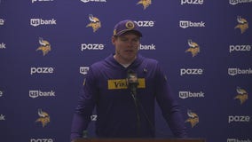 Kevin O'Connell reacts after Vikings lose to Lions, 31-9