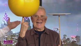 MIKE - The One Man Sideshow, Screaming Yoga, & Athlete or Adult Film Star? Episode 24