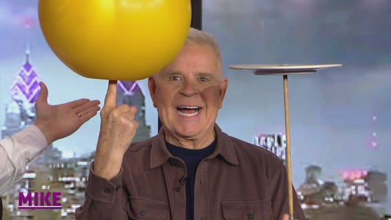 MIKE - The One Man Sideshow, Screaming Yoga, & Athlete or Adult Film Star? Episode 24