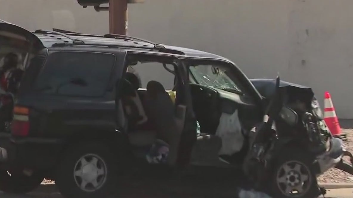 3 children in critical condition after Phoenix crash