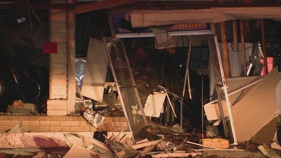 Ocala laundromat explosion leaves 4 injured, firefighters say