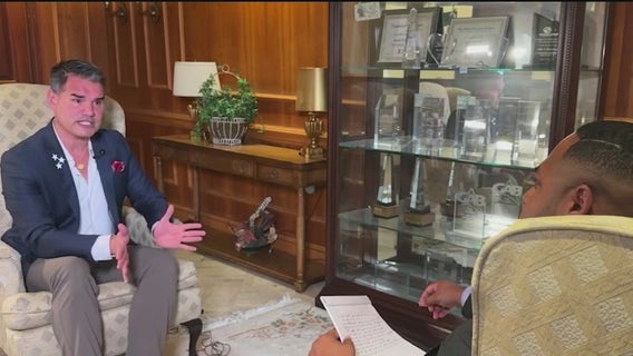 Helmut Domagalski, known as 'Helmut Love,' running to be Atlanta mayor