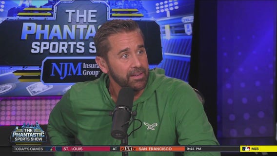 Hurts or Patullo: Who was calling plays for the Eagles during comeback win?