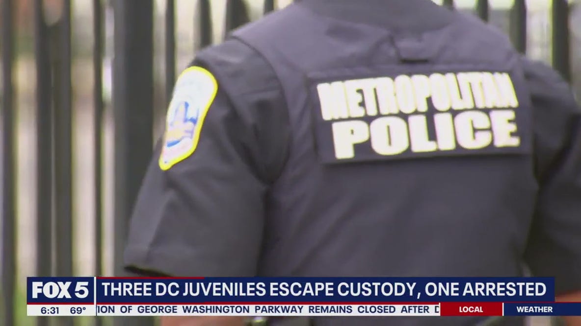 1 teen in custody, 2 wanted after escape from youth detention facility