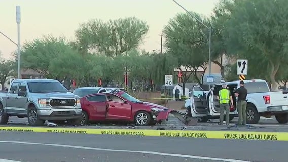 Man killed in Glendale crash after driver ran red light: PD