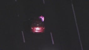 Carjacking suspect taunts cops mid- car chase