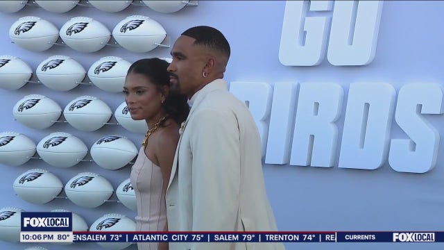 Eagles receive their Super Bowl LIX championship rings