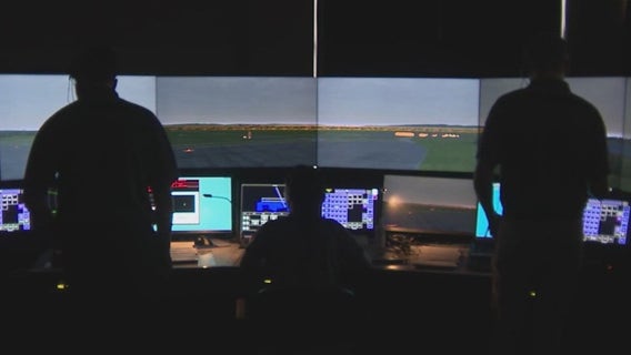 Former air traffic controller launches fundraiser to help Hobby airport staff affected by shutdown