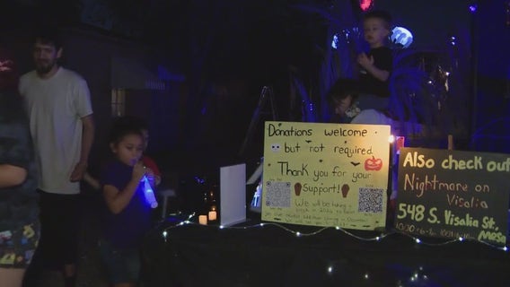 Neighbors turn trick-or-treating into community food drive