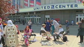 Uncommitted DNC delegates protest outside United Center