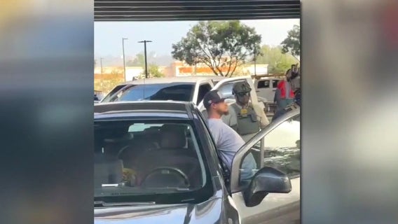 Man arrested by ICE with toddler in car