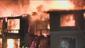 Apartment fire breaks out in Pittsburg