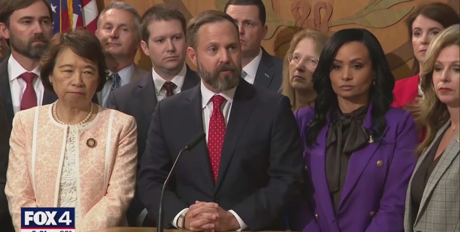 Gov. Abbott orders arrest of Texas Democrats in legislative standoff