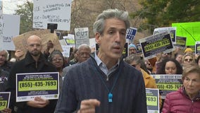 FULL REMARKS: Evanston Mayor Daniel Biss, local leaders condemn ICE, CBP operation