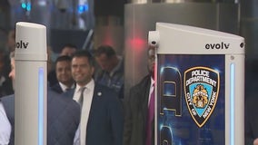 Body scanners coming to subway system