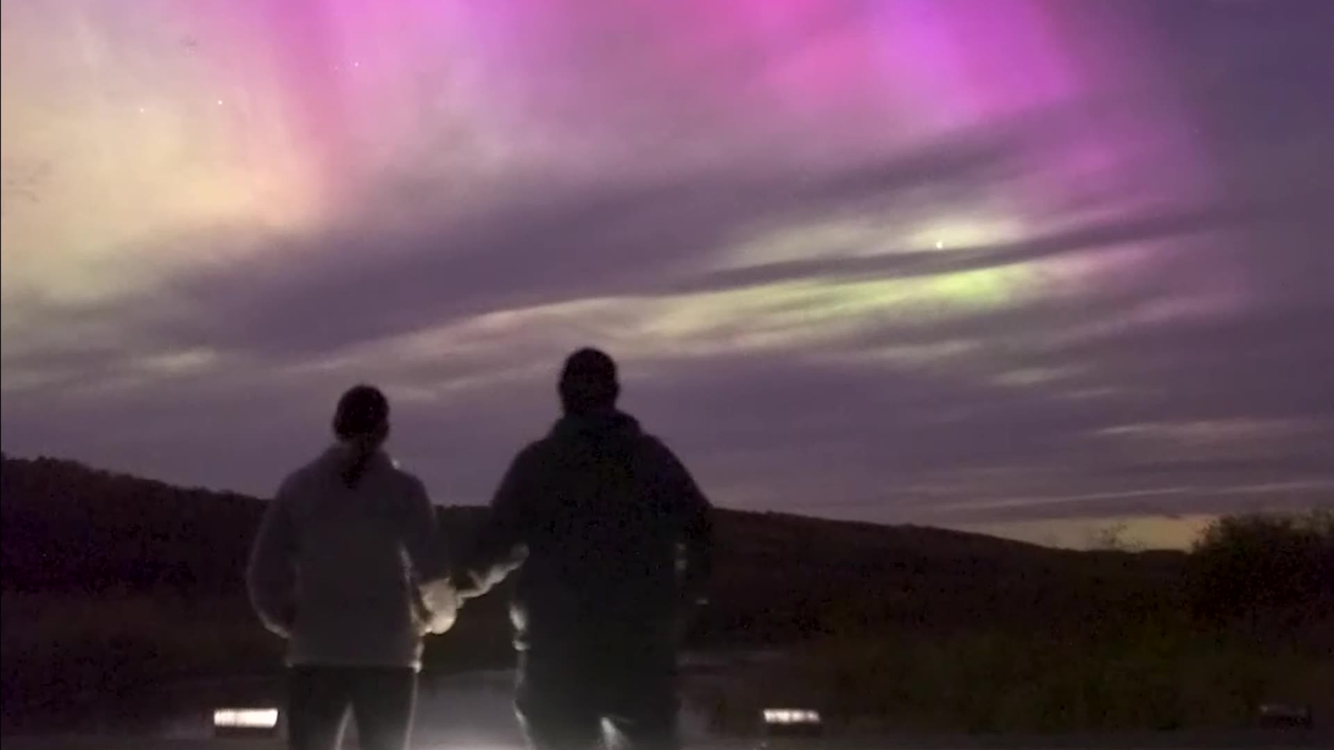 Northern lights lovers get engaged under beautiful sky