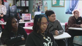 Tampa program teaching girls about finance