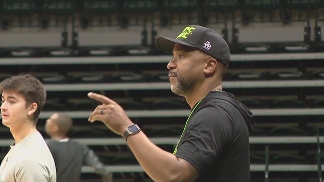 USF head men’s basketball coach dies during medical procedure at 43