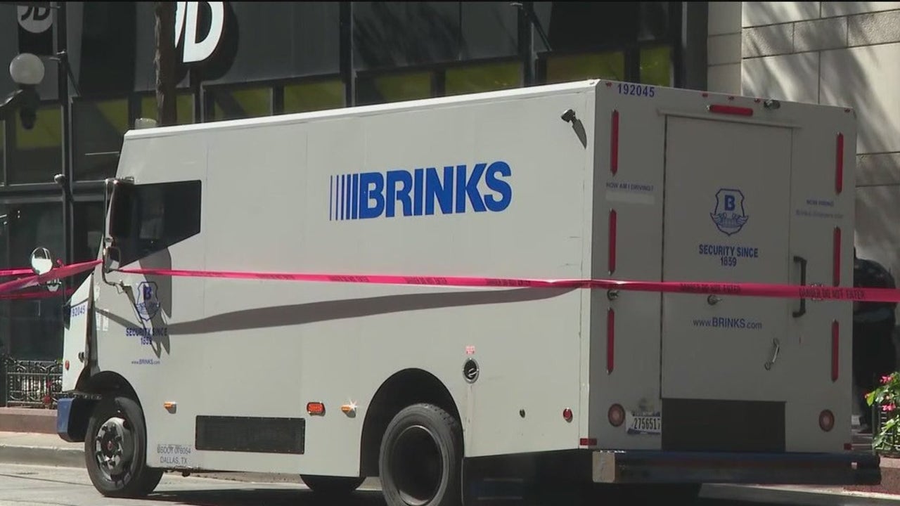 Brinks Guard Shoots Robber During Daytime Chicago Loop Altercation