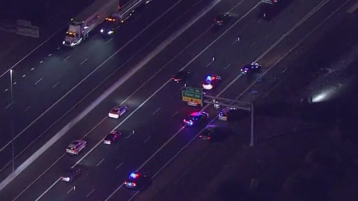 2 pedestrians dead in crash on Loop 202 in Phoenix