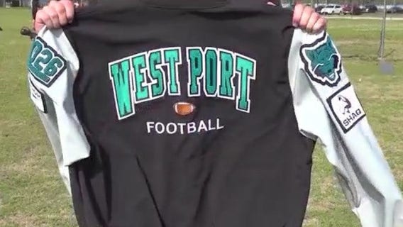 Shaq gives letterman jacket to local high schoolers