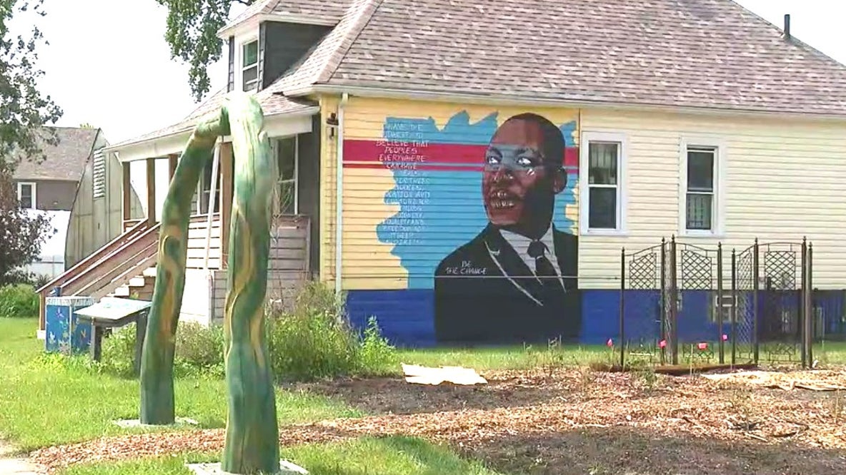 Detroit Arts Alleys Initiatives works to beautiful nine different spots in city