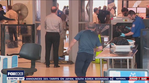 Keep shoes on while passing through airport security checkpoints