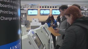 Chicago's O'Hare Airport busy but running smoothly ahead of Christmas holiday