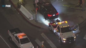 Carjacking ends in crash in Beverly Hills