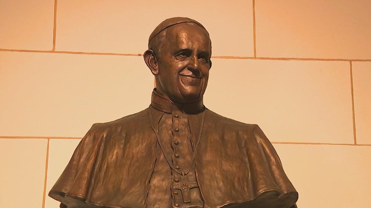Sculptor captures Pope Francis’ spirit