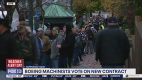 Boeing machinists vote on new contract