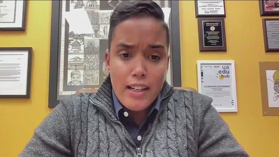 Chicago alder tells her story of being arrested by feds at hospital