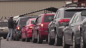 Kenosha food bank serves hundreds every week