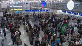 Airports expecting crowds for Thanksgiving travel