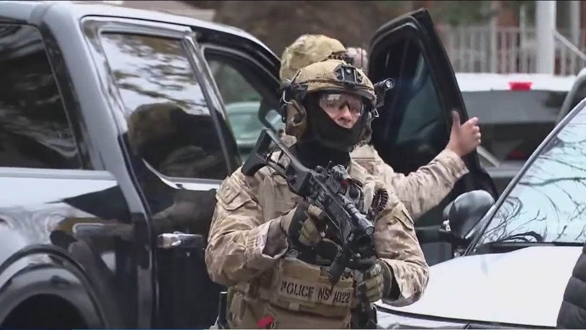 Border Patrol agents shot at in Chicago during immigration operation, DHS claims