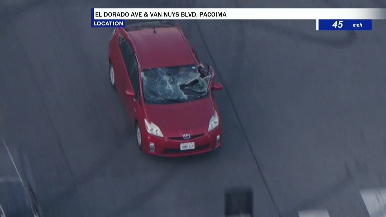 Driver destroys car during wild LA County chase