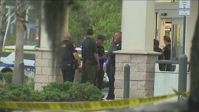 Port Orange shooting: 2 Walgreens employees shot, gunman found dead outside store, police say