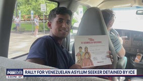 Dozens from Seattle and Portland rally to free man from Tacoma ICE detention center