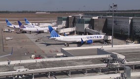 FAA cutting flights by 10%