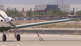 Ramp workers manage heat at Mesa Gateway Airport