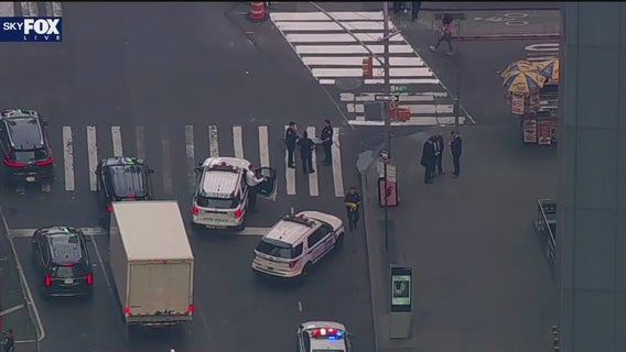 Man shot in Times Square