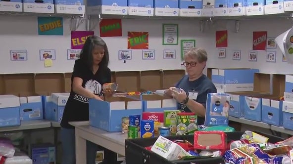 Food banks step up as govt shutdown disrupts SNAP benefits