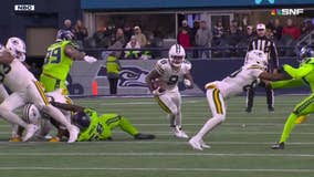 Packers pound Seahawks